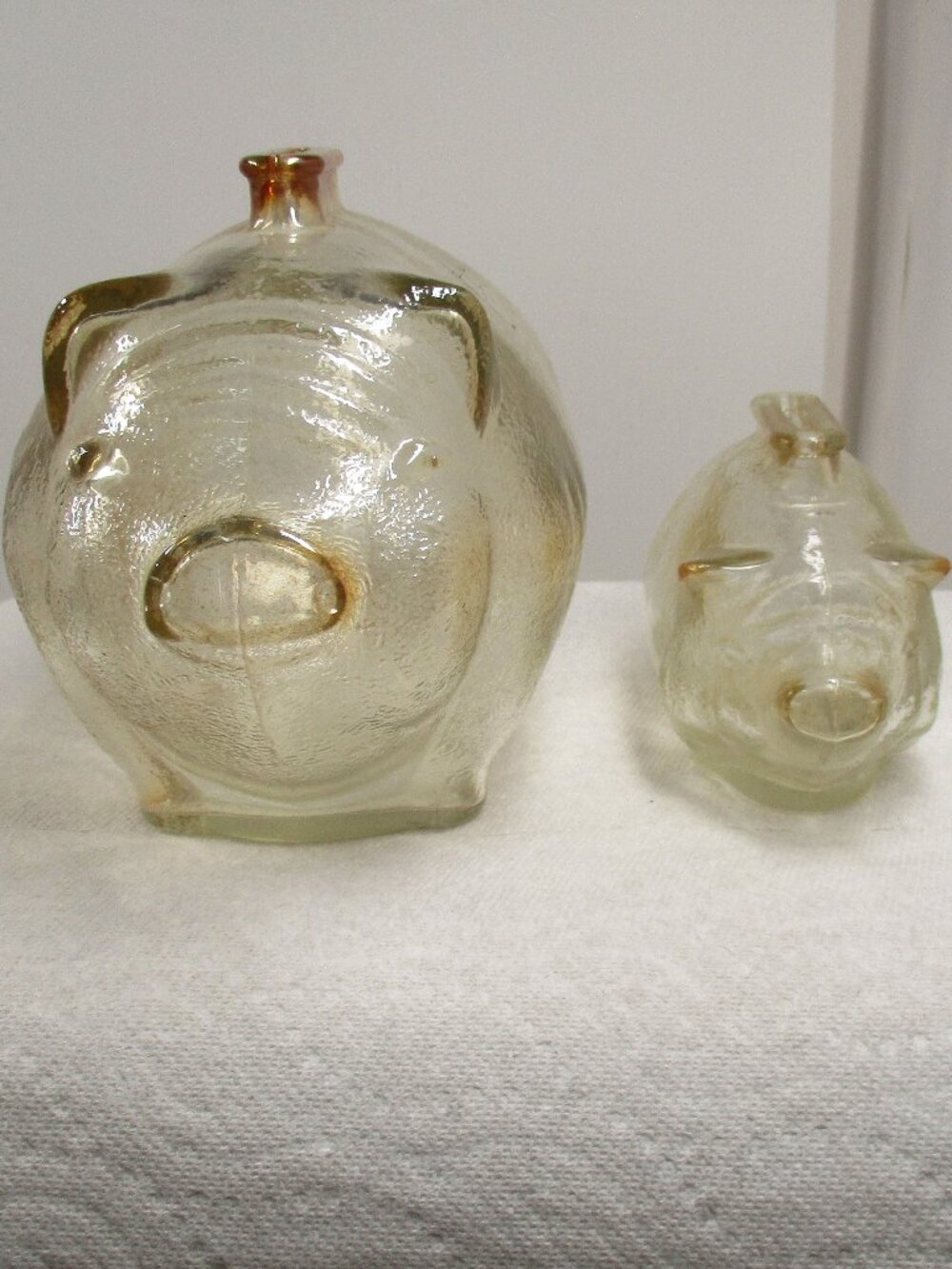 2 Vintage Anchor Hocking Textured Marigold Amber Glass Piggy Bank Big & Small